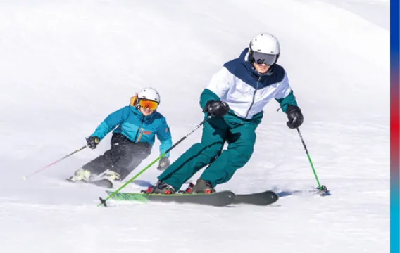 esquiadores en pistas