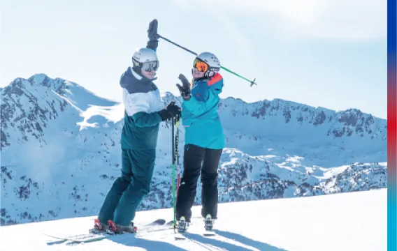 esquiadores en pistas